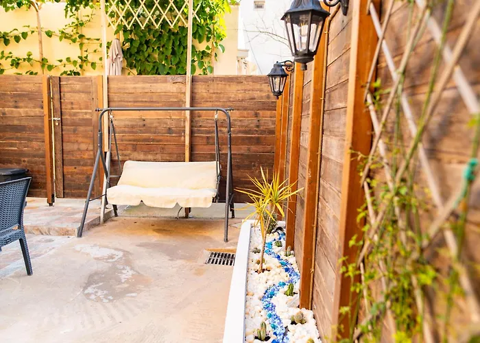 9-4 Private * Miasto Kos